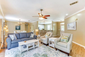Dog-Friendly Panama City Home 1 Mi to Powell Lake!